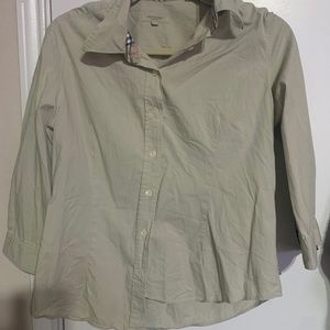 Burberry London. Size L. in Khaki